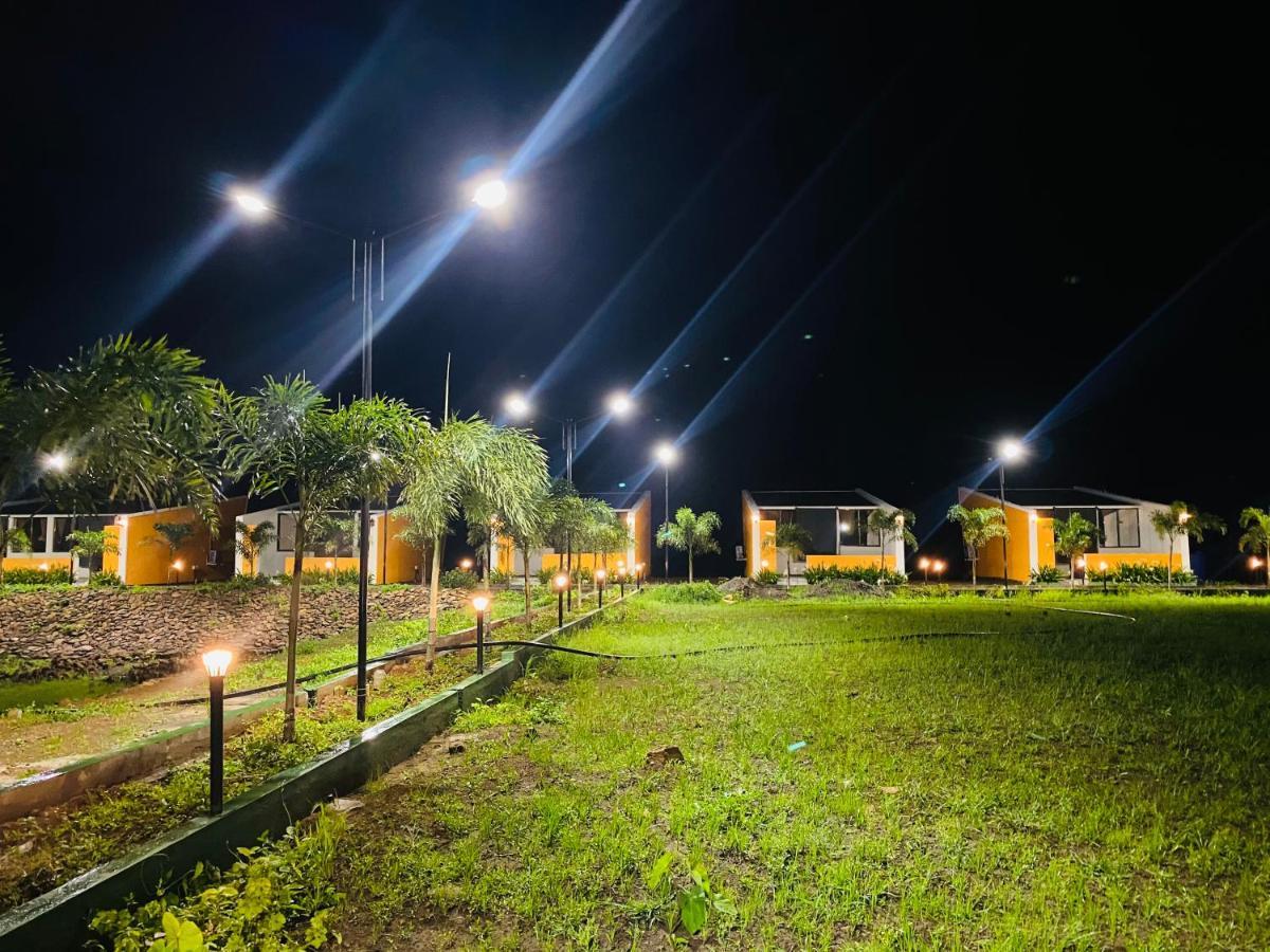 Mountain N Lake Resort 이가트푸리 외부 사진